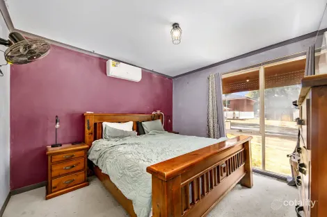 Property photo of 3 Aitken Drive Delahey VIC 3037