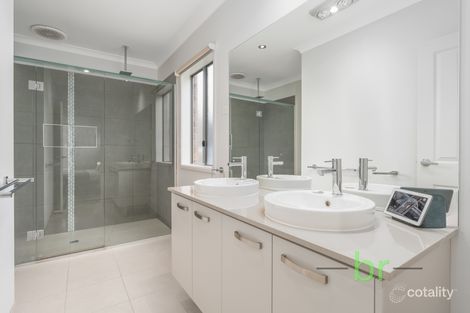 Property photo of 21 Brolga Way Lara VIC 3212