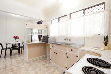 Property photo of 34 Logan Avenue Oxley QLD 4075