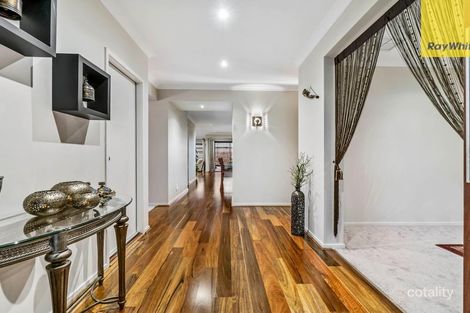 Property photo of 4 McMinn Place Taylors Hill VIC 3037