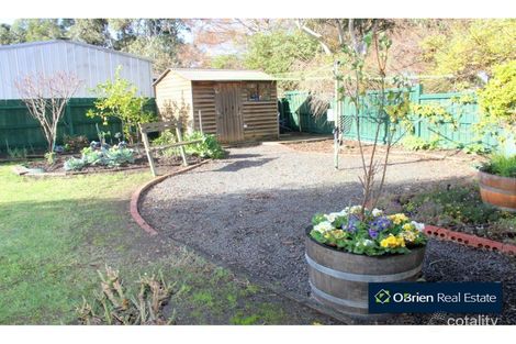 Property photo of 30 Leonard Avenue Berwick VIC 3806