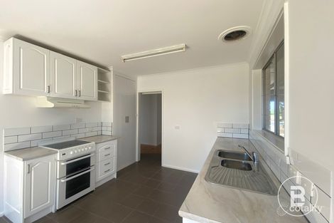 Property photo of 11 Vaughan Street Raglan VIC 3373