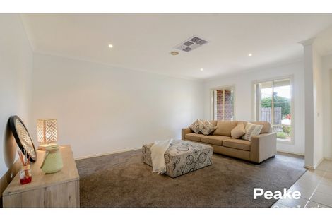 Property photo of 5 Middleton Grove Berwick VIC 3806