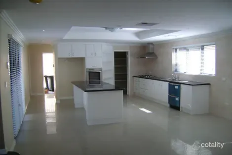 Property photo of 30 Moonflight Crescent Iluka WA 6028