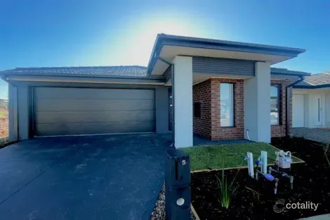 5 Petunia Cres, Armstrong Creek, VIC 3217