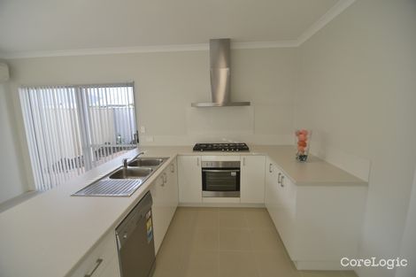 Property photo of 31B Kurrajong Boulevard Banksia Grove WA 6031