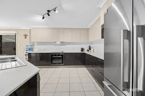 Property photo of 21 Freesia Close Springfield Lakes QLD 4300