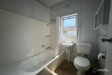 Property photo of 5 McKenzie Place West Bathurst NSW 2795