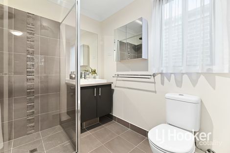 Property photo of 23 Stanhope Place Pakenham VIC 3810
