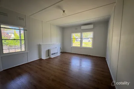 Property photo of 5 McKenzie Place West Bathurst NSW 2795