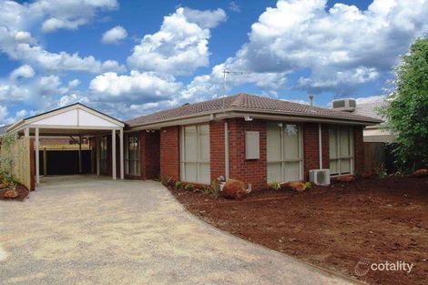 8 Denny Pl, Melton South, VIC 3338