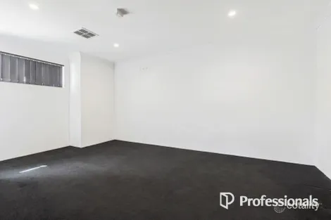 Property photo of 32 Axbridge Grange Alkimos WA 6038