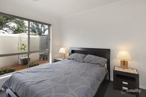 Property photo of 2/116 Clyde Street Soldiers Hill VIC 3350