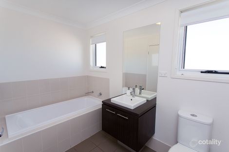 Property photo of 3 Vineyard Drive Cowra NSW 2794