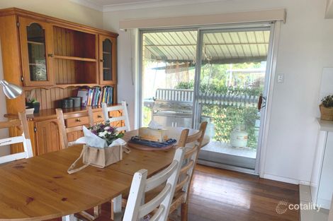 Property photo of 5 Jilloong Street Mansfield QLD 4122