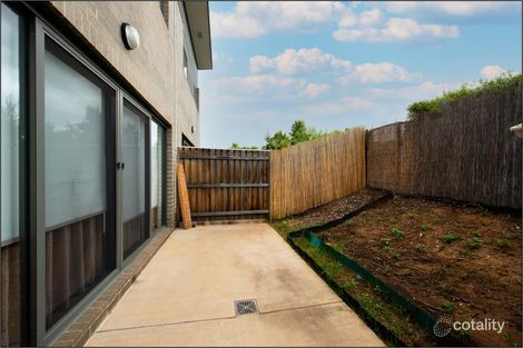 Property photo of 6/4 Annie Douglas Street Casey ACT 2913