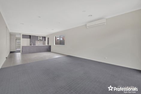 Property photo of 41 Peter Pan Crescent Kurunjang VIC 3337