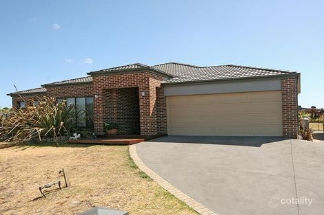Property photo of 4 Harrier Close Blind Bight VIC 3980