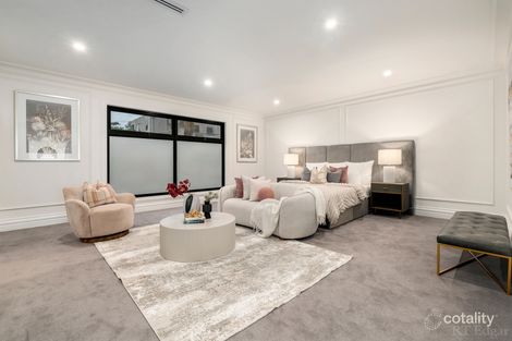 Property photo of 18 Hertford Crescent Balwyn VIC 3103