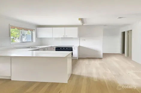 Property photo of 4 Short Street Beachmere QLD 4510