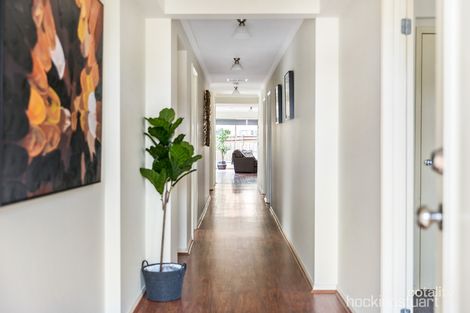 Property photo of 214 Thames Boulevard Tarneit VIC 3029