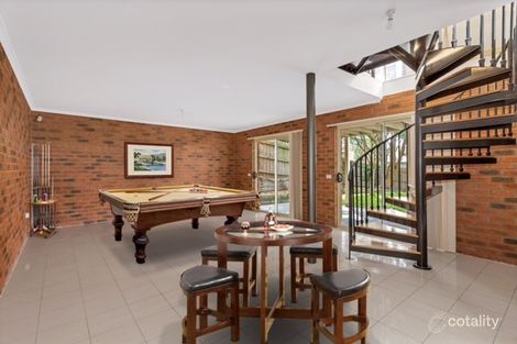 Property photo of 18 Cherry Tree Lane Narre Warren VIC 3805