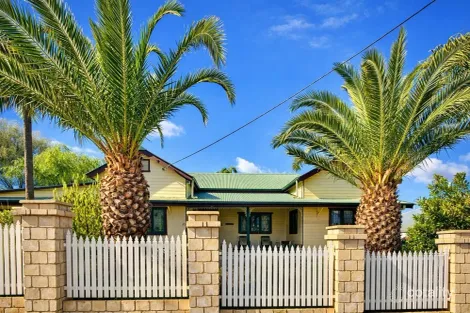 25 William St, Condobolin, NSW 2877