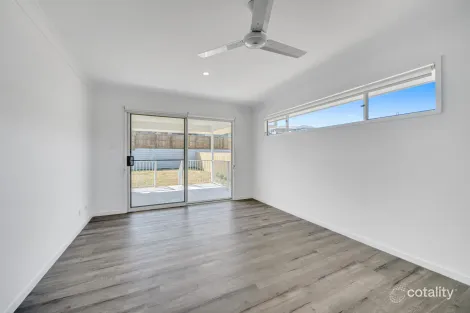 Property photo of 24 Twilight Drive Spring Mountain QLD 4300