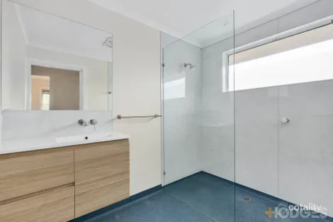 Property photo of 6 Teatree Close Ocean Grove VIC 3226