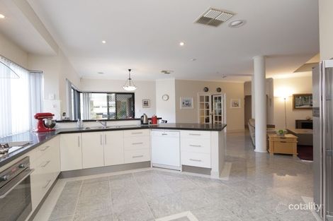 Property photo of 8 Luton Court Canning Vale WA 6155