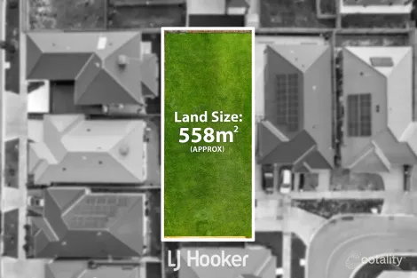 32 THREDBO CRES, CLYDE, VIC 3978