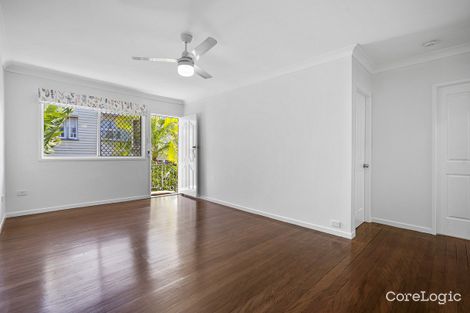 Property photo of 1/111 Pembroke Road Coorparoo QLD 4151