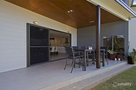 Property photo of 6 Hart Court Ocean Shores NSW 2483