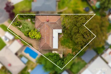Property photo of 21 Alldis Place Kooringal NSW 2650