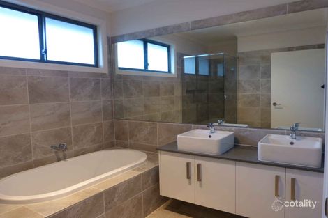 Property photo of 16 Bloomsdale Circuit Gables NSW 2765