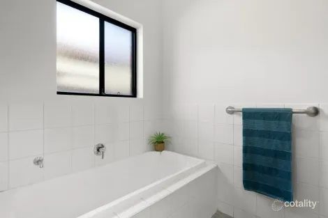 Property photo of 127A Hampstead Road Greenacres SA 5086