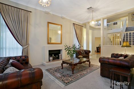 Property photo of 5 Saint Andrews Place Indooroopilly QLD 4068