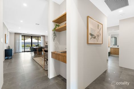 Property photo of 15 Boudicca Drive Forrestdale WA 6112