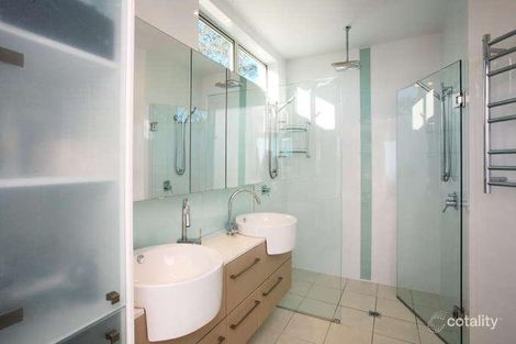 Property photo of 16 Collings Street Balmoral QLD 4171