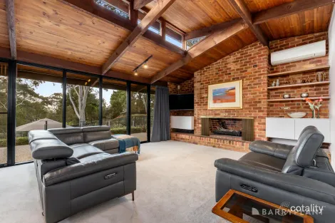 Property photo of 190 Berringa Road Park Orchards VIC 3114