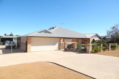 32 Swanstone St, Collie, WA 6225