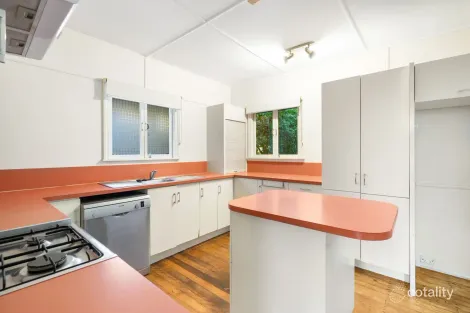Property photo of 78 Nursery Road Holland Park West QLD 4121