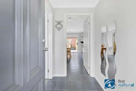 Property photo of 31/4-16 Melaleuca Drive Meadow Heights VIC 3048