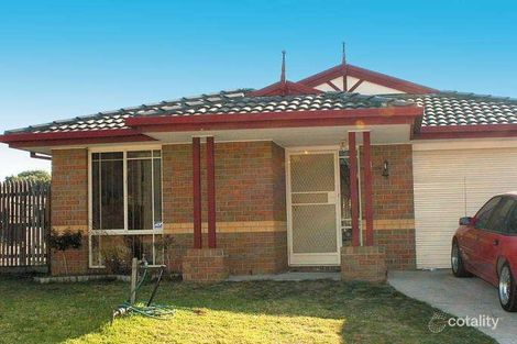 Property photo of 37 Orama Avenue Carrum Downs VIC 3201