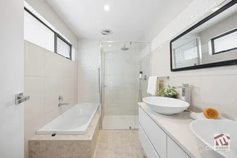 Property photo of 33 Headingley Road Mount Waverley VIC 3149