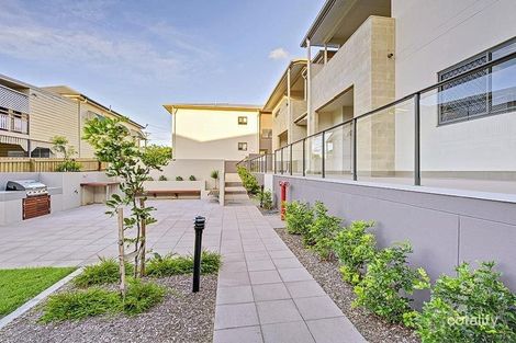 17/403 Upper Cornwall St, Coorparoo, QLD 4151