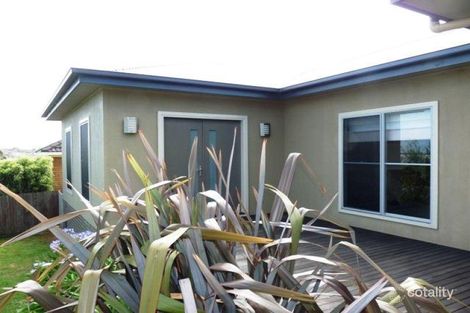 Property photo of 10 Wallace Avenue Warrnambool VIC 3280