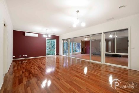 Property photo of 19 Embling Street Berwick VIC 3806