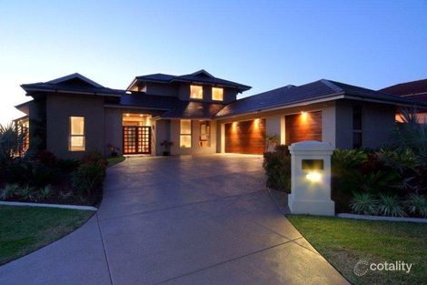 Property photo of 2123 Fernlea Close Hope Island QLD 4212