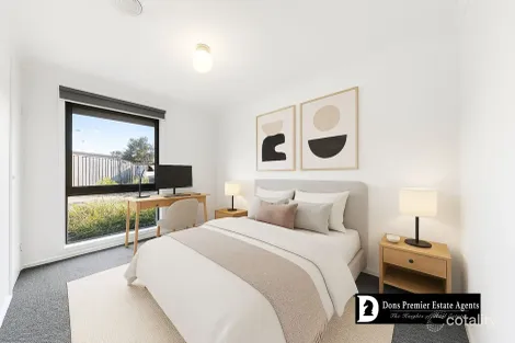 Property photo of 1 Kennington Park Drive Endeavour Hills VIC 3802